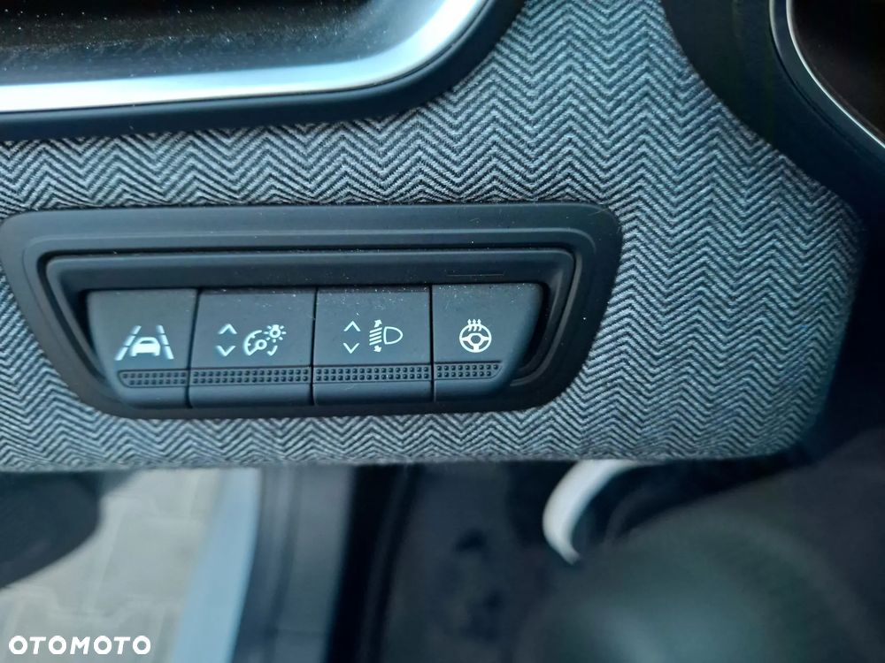 Renault Clio 1.6 E-TECH Intens - 23