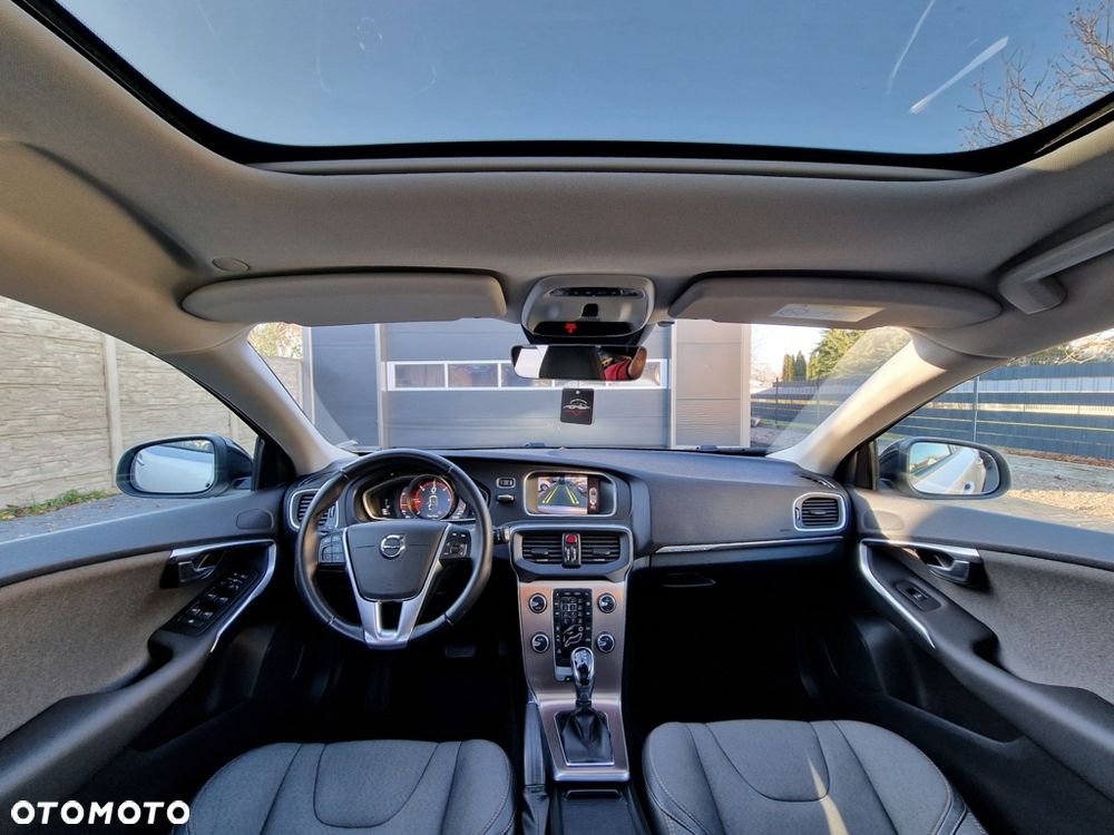 Volvo V40 Cross Country D2 Geartronic Momentum - 23