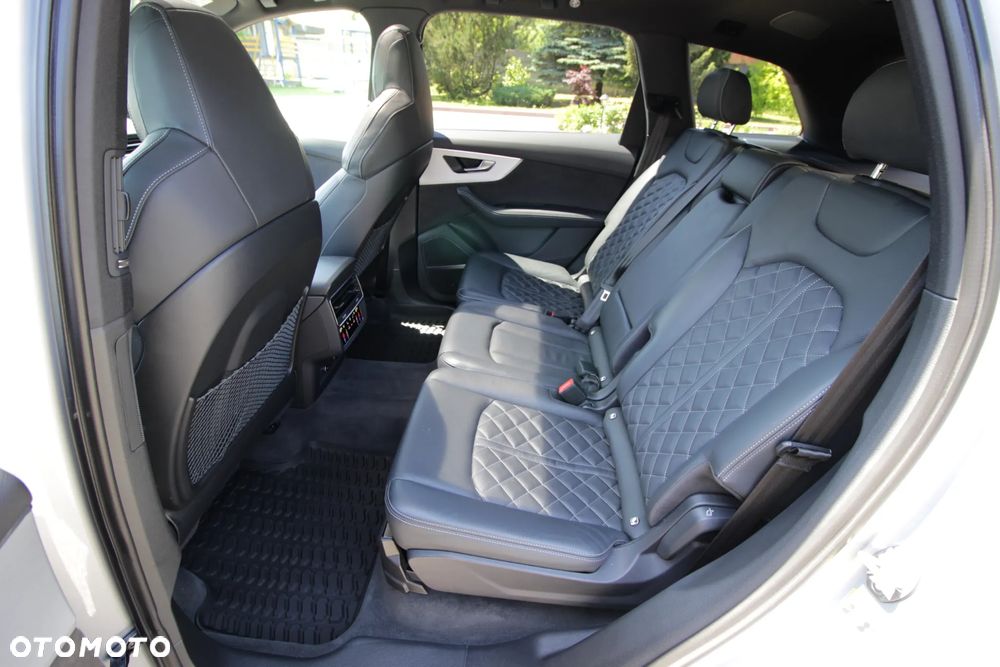 Audi Q7 50 TDI quattro tiptronic S line - 24