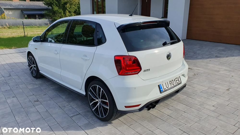 Volkswagen Polo 1.8 TSI BMT GTI - 2