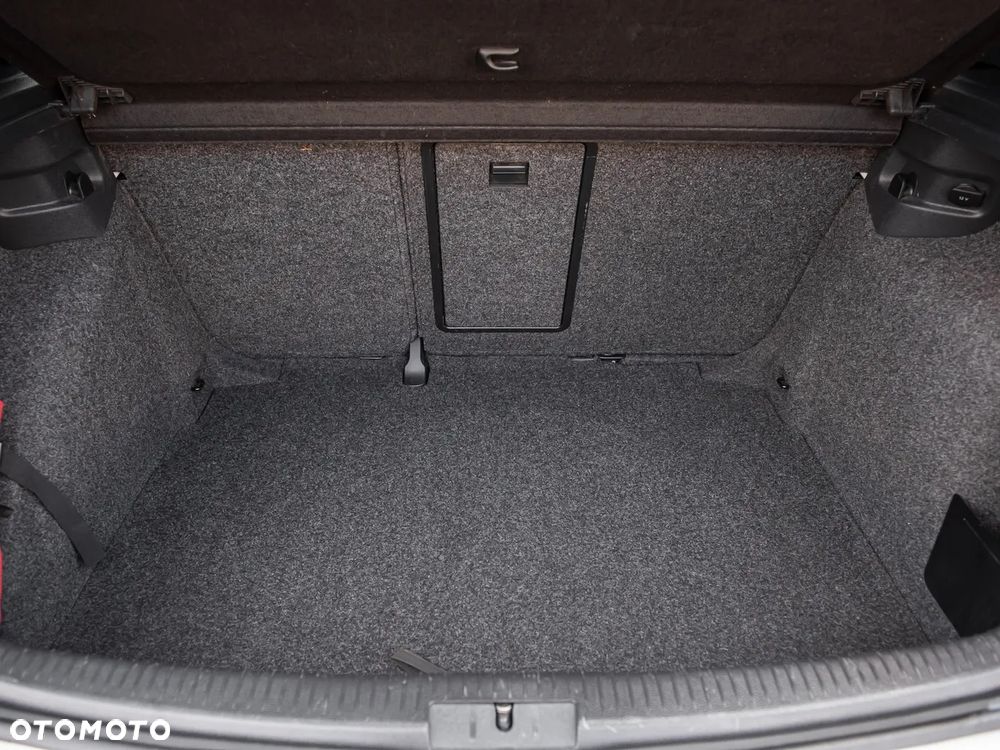 Volkswagen Golf 2.0 GTI - 28