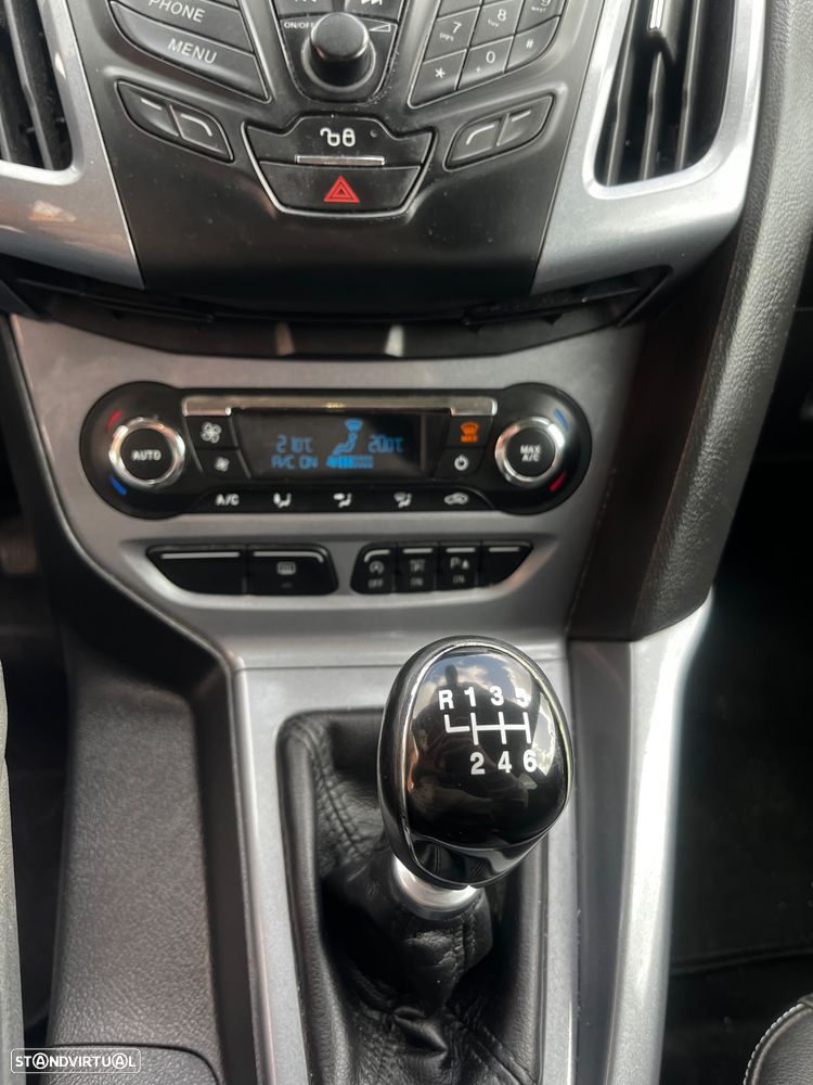 Ford Focus SW 1.6 TDCi Titanium - 19