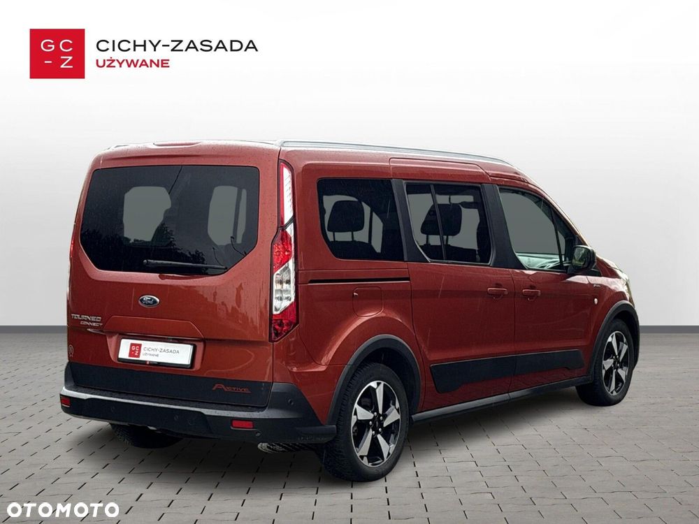 Ford Tourneo Connect Grand - 5