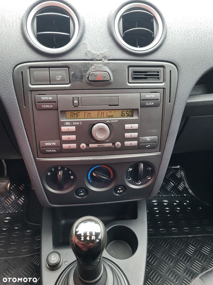 Ford Fusion - 7