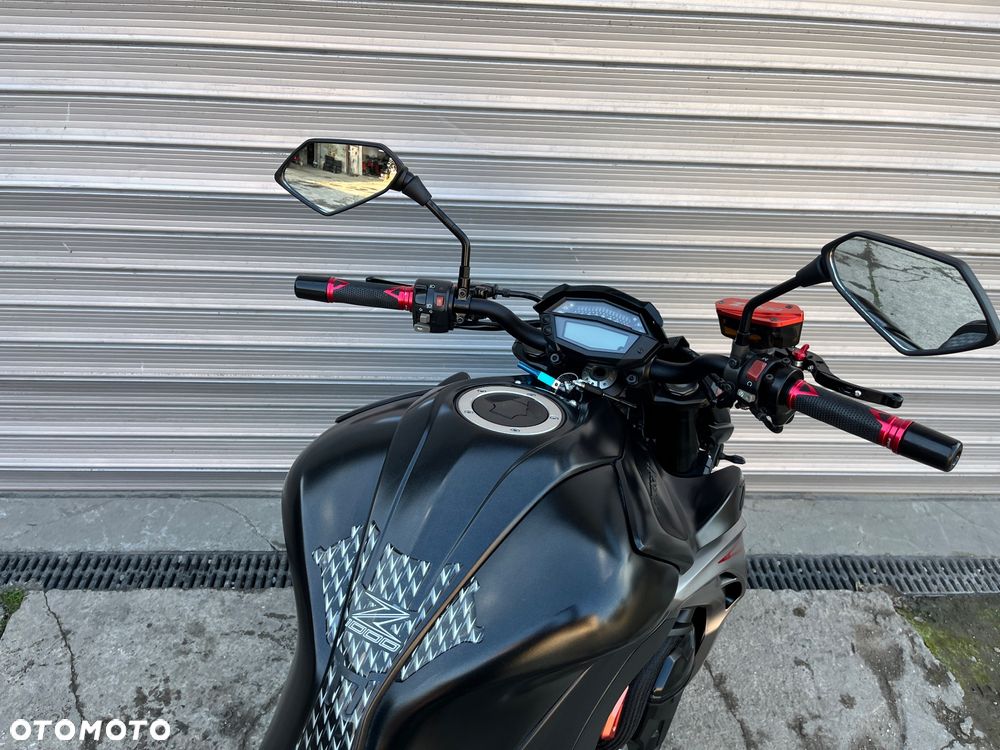 Kawasaki Z - 17