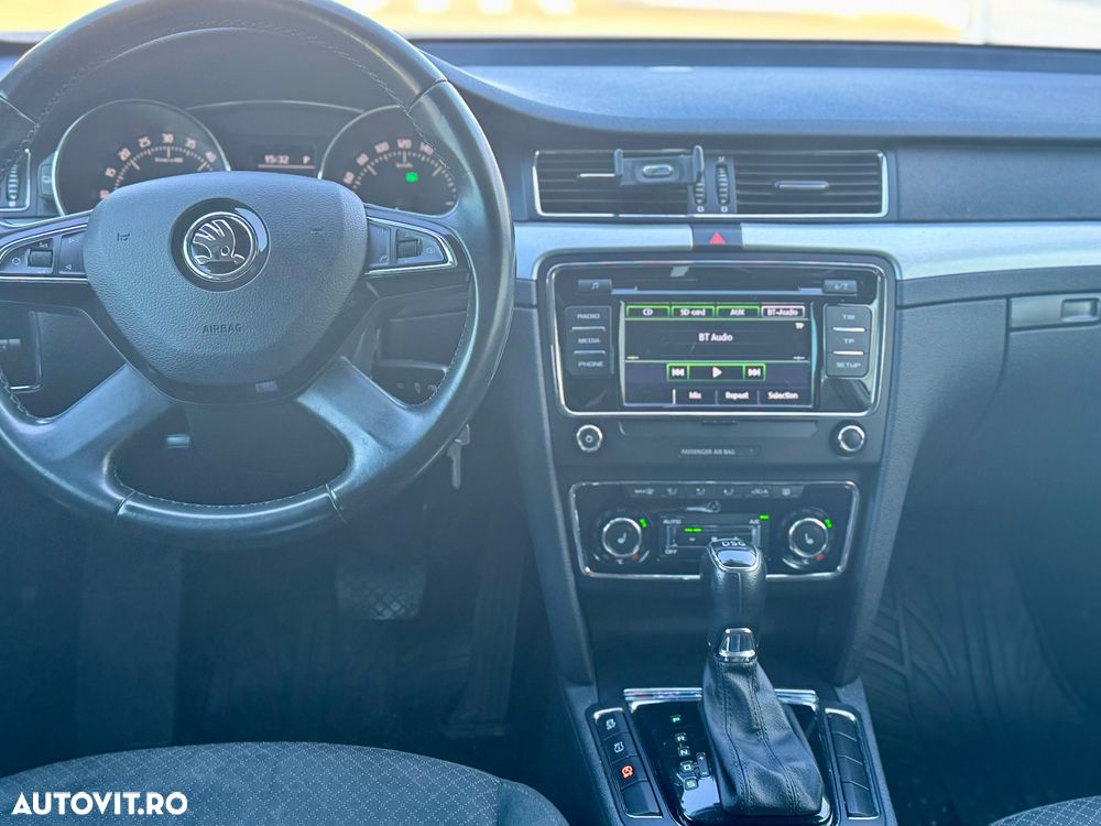 Skoda Superb 2.0 TDI Elegance - 7