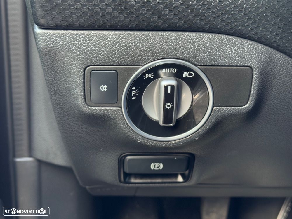 Mercedes-Benz A 180 CDI BE Urban - 11