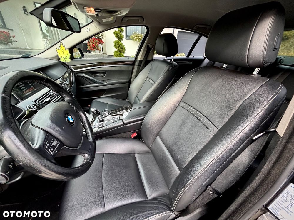 BMW Seria 5 525d xDrive Luxury Line - 21