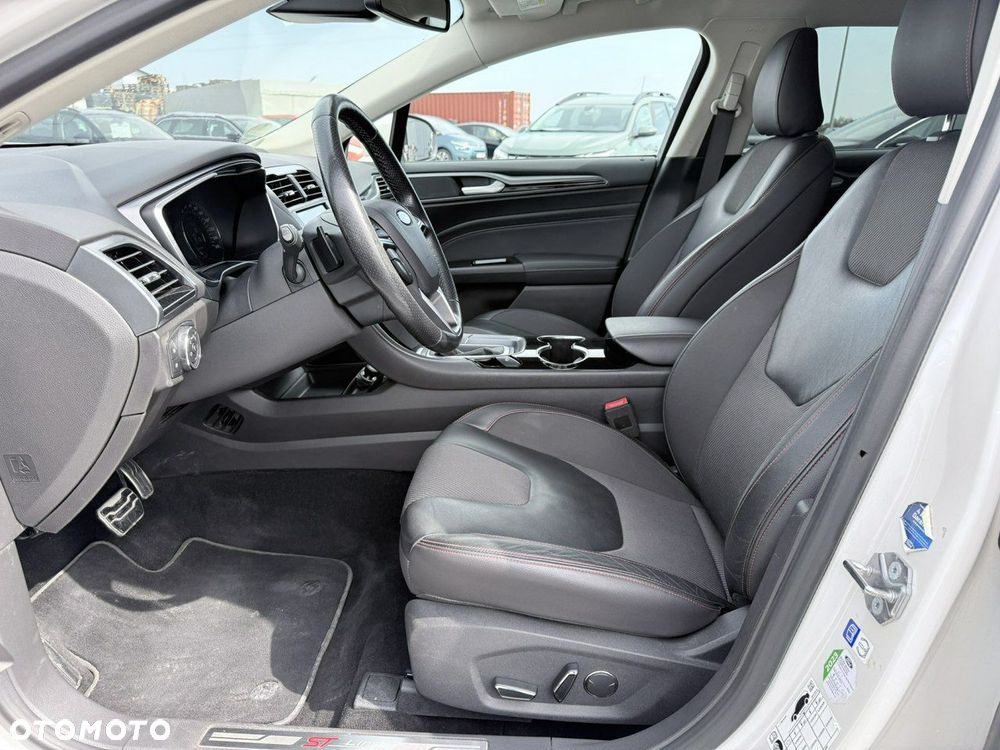 Ford Mondeo 2.0 EcoBoost ST-Line - 11