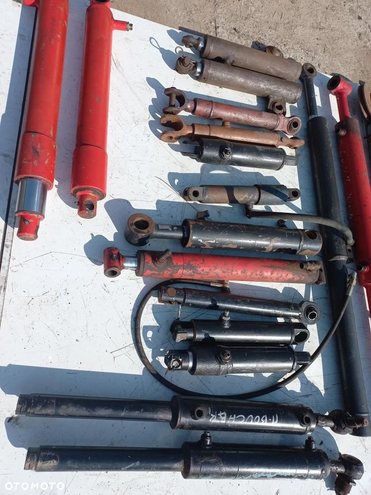 Siłowniki hydrauliczne ,siłownik elektryczny , rury wysypu 45100065,45100029, serta,12719910, hydac M91,M92 ACW021162A,siłownik kabiny massey,3773719m91,tollo linear LA14,quivogne VER04528, 0.9123,330.4 ,A4922096 ,CZUJNIK NACISKU OSI LOAD 969-0075, HYDAC 394488, AMAZONE M80X80 SIŁOWNIK PODNOŚNIKA SAME,DEUTZ HEDRA MF 32,34,36,38,40 - 11