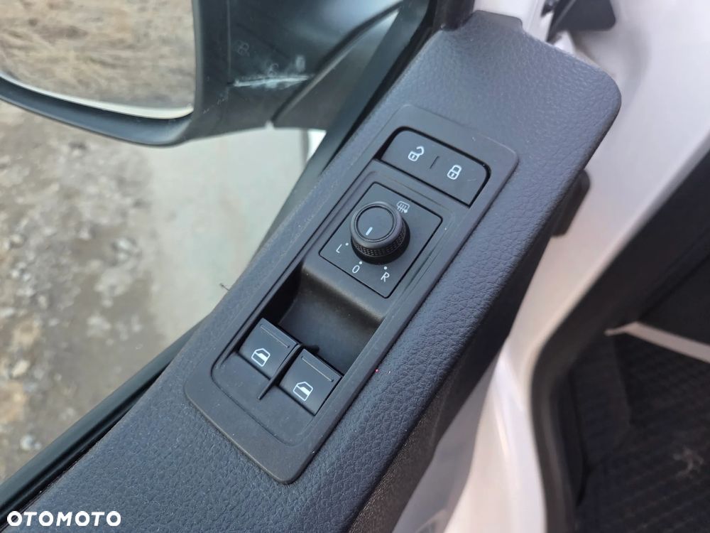 Volkswagen Transporter - 18