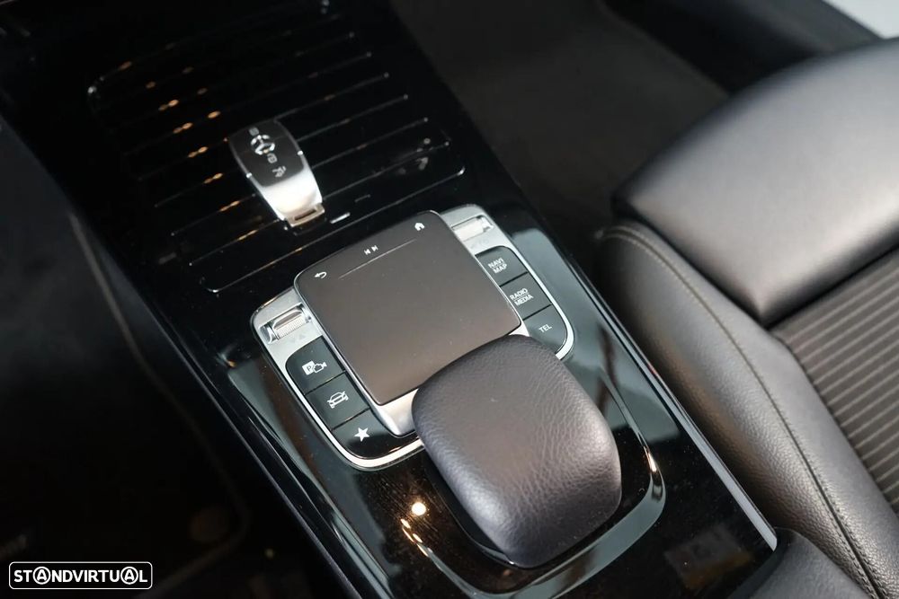 Mercedes-Benz CLA 180 d Style Aut. - 25