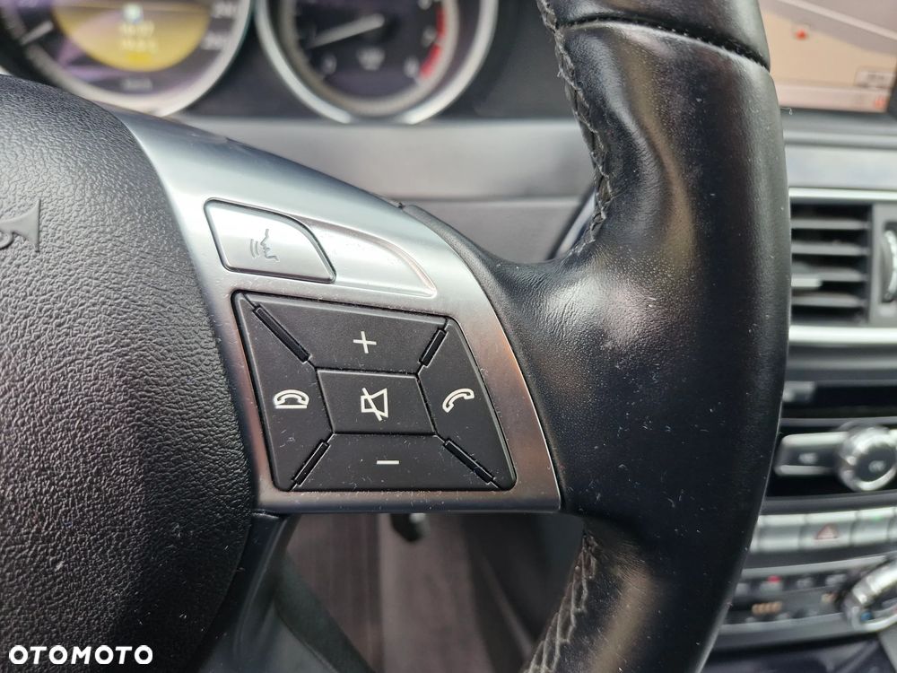 Mercedes-Benz Klasa C 180 CGI BlueEFFICIENCY Avantgarde - 18