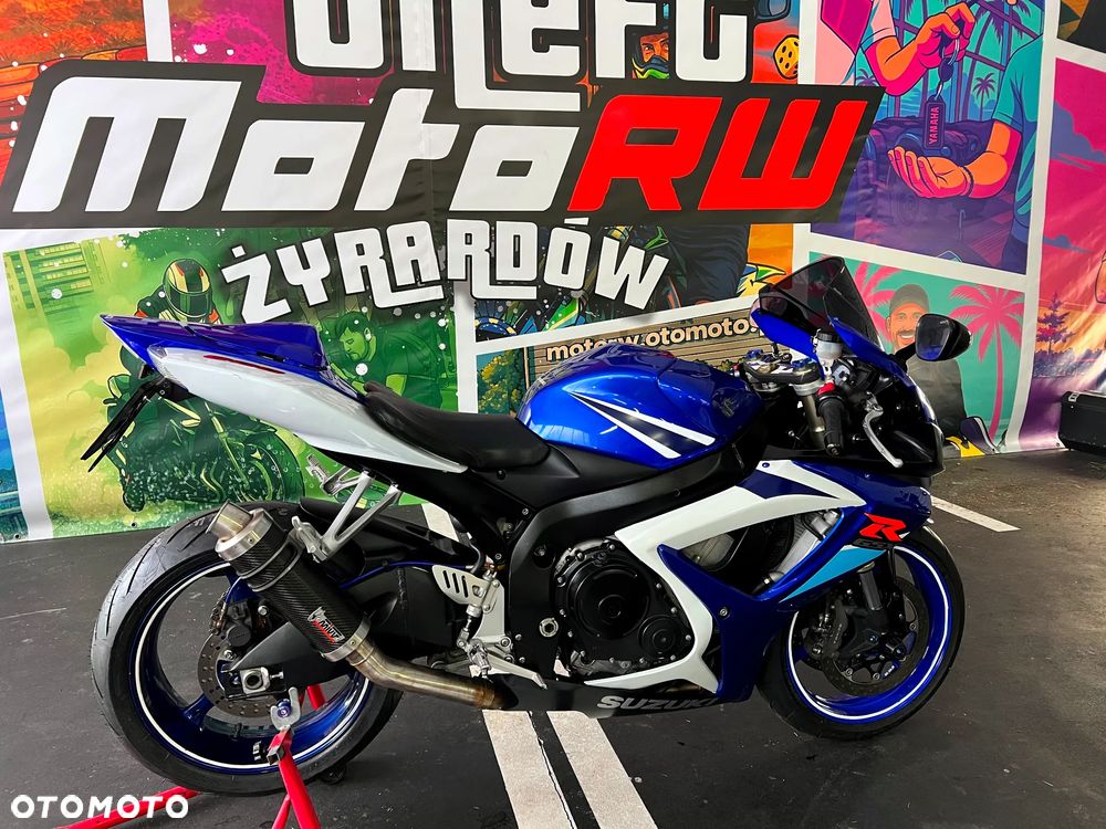 Suzuki GSX-R - 6