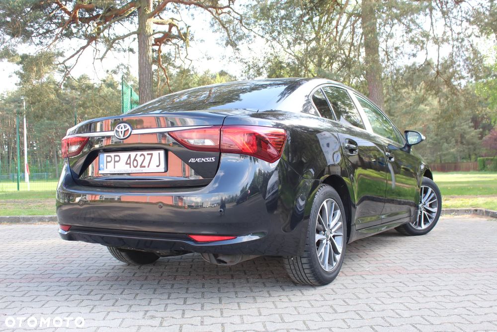Toyota Avensis 1.8 Prestige MS - 26
