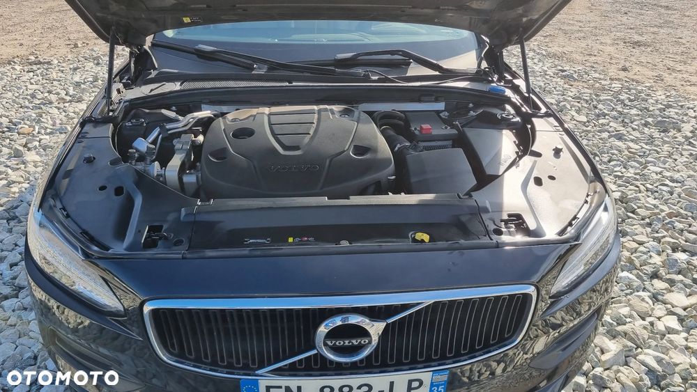 Volvo V90 D4 Geartronic Momentum Pro - 36