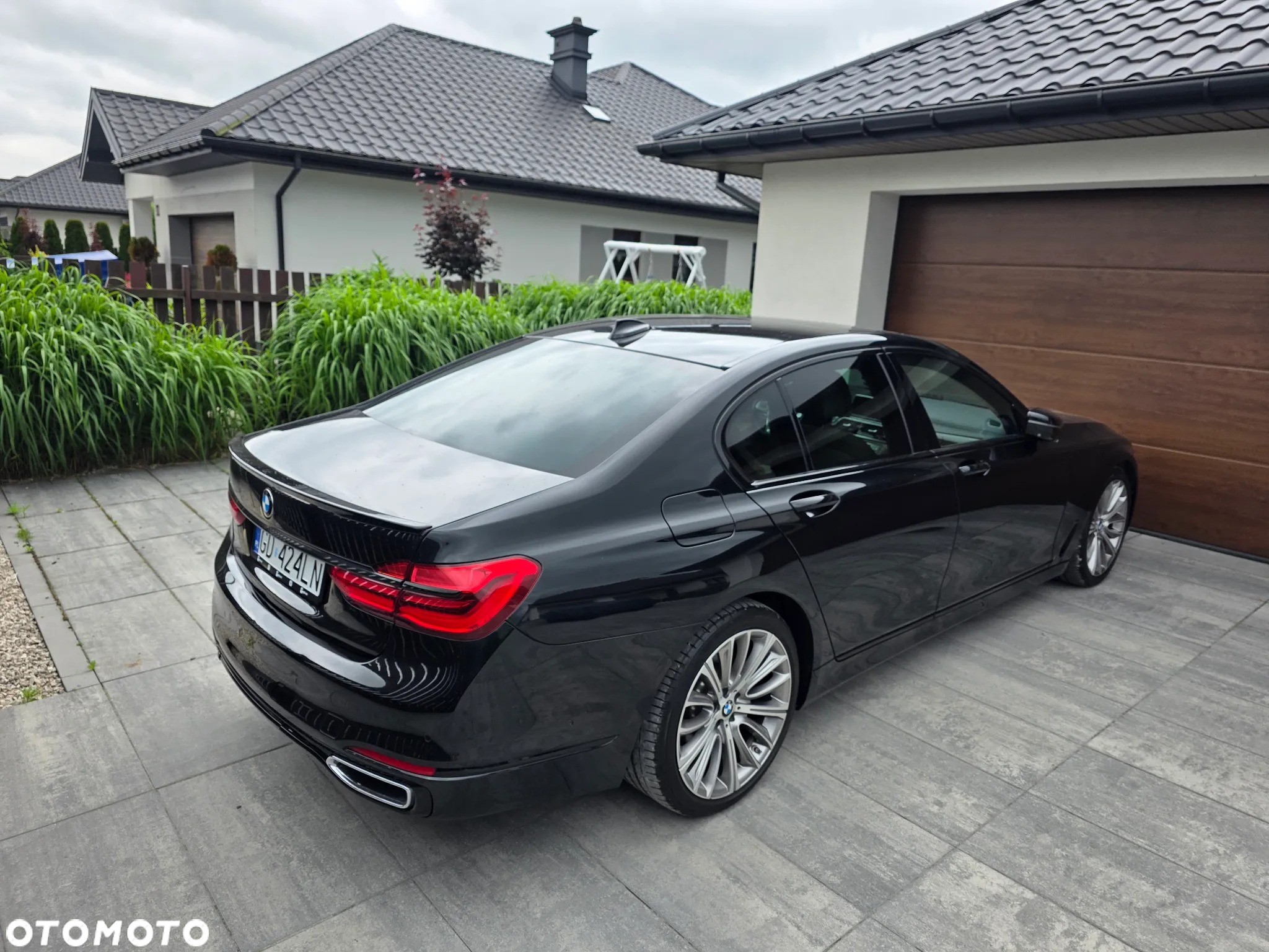 BMW Seria 7 750i xDrive - 3