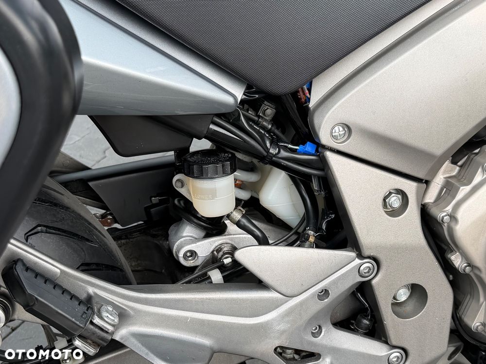 Honda CBF - 12