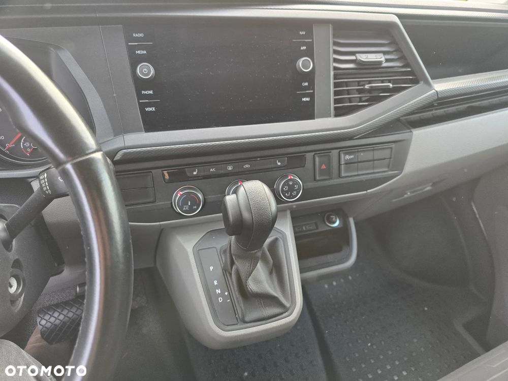 Volkswagen Caravelle 2.0 TDI L2 Comfortline DSG - 18