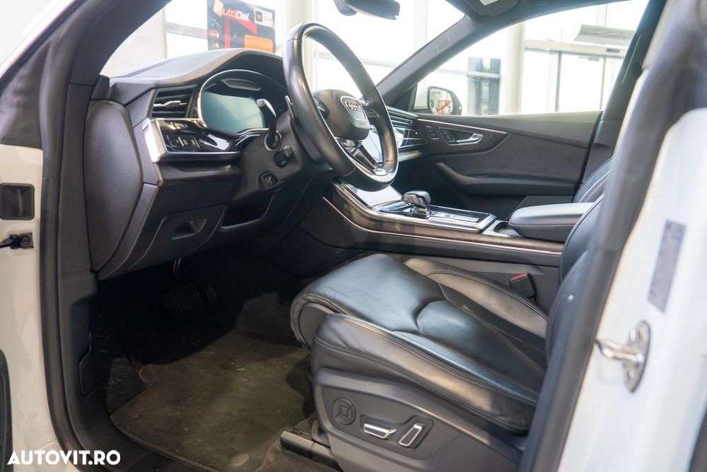 Audi Q8 - 16