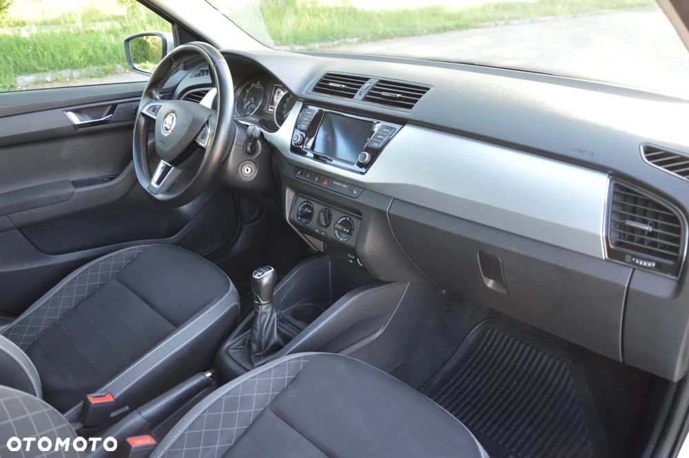 Skoda Fabia - 10