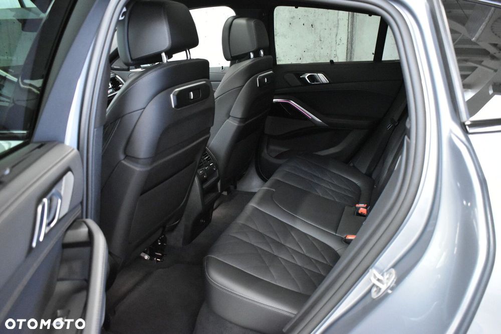 BMW X6 xDrive40d mHEV - 26