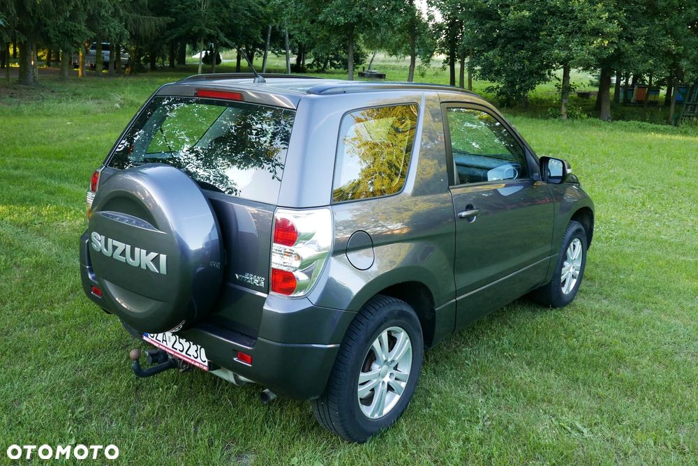 Suzuki Grand Vitara 2.4 Premium - 11