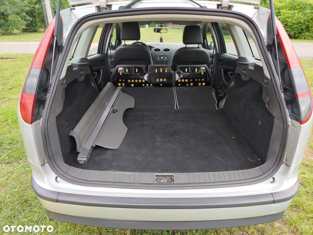 Ford Focus 1.6 TDCi Ambiente - 12