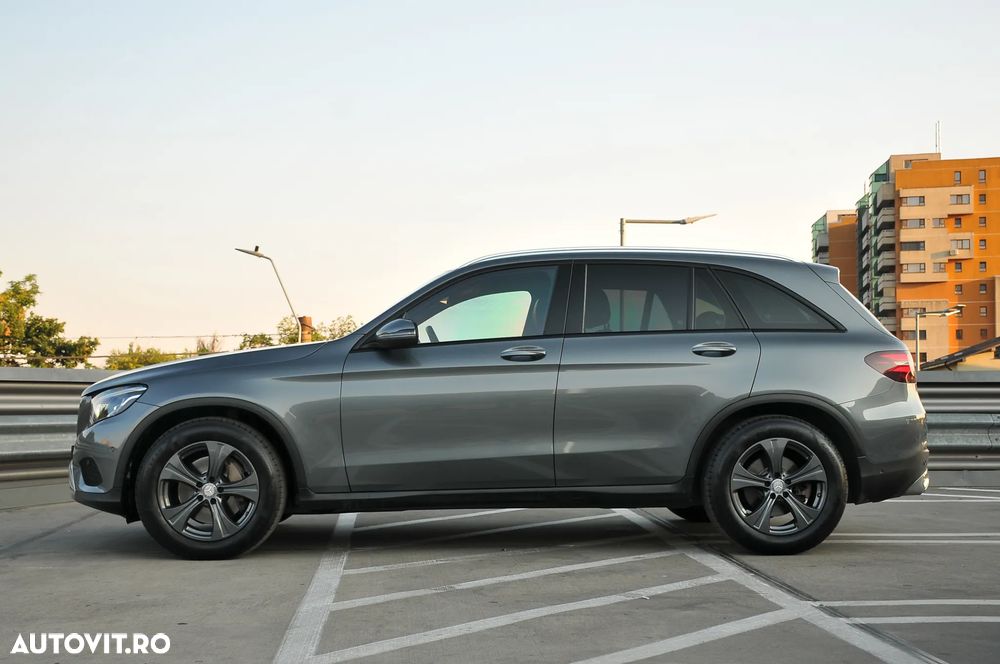Mercedes-Benz GLC 220 d 4MATIC 9G-TRONIC - 4