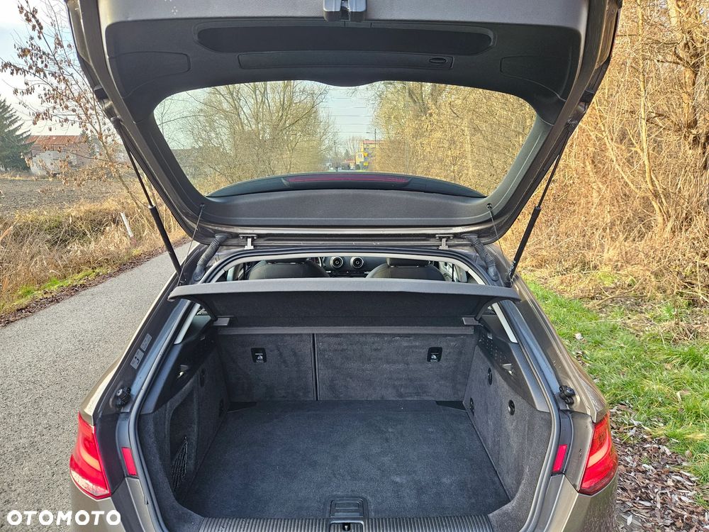 Audi A3 Sportback - 36