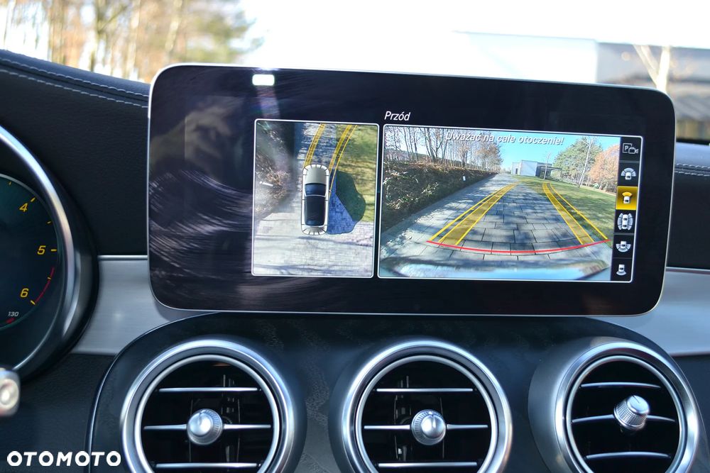 Mercedes-Benz Klasa C 220 d Cabrio 9G-TRONIC AMG Line - 15