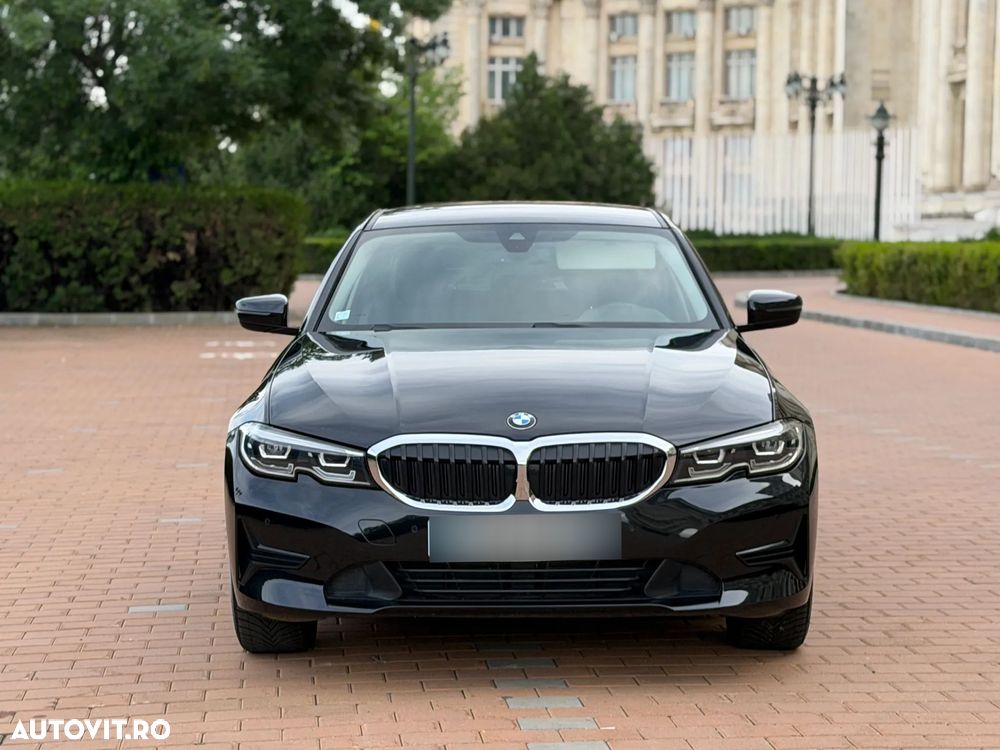 BMW Seria 3 318i Aut. Sport Line - 2