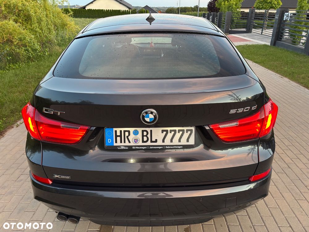 BMW 5GT 530d xDrive - 13