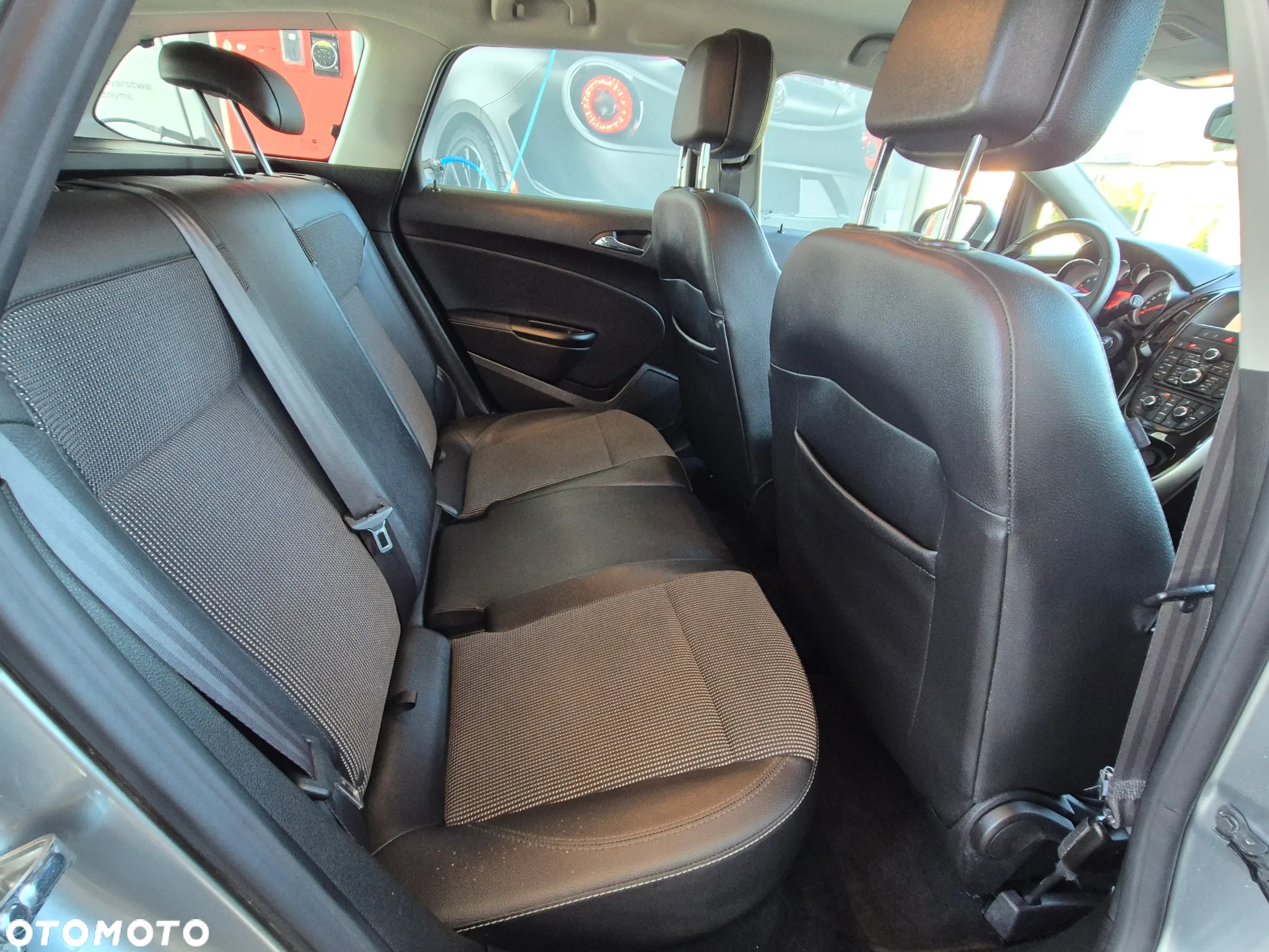 Opel Astra 1.4 Turbo ecoFLEX Start/Stop Color Edition - 30