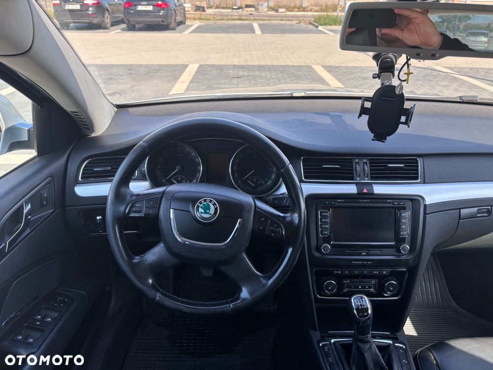 Skoda Superb 2.0 TDI 4x4 Ambition - 22
