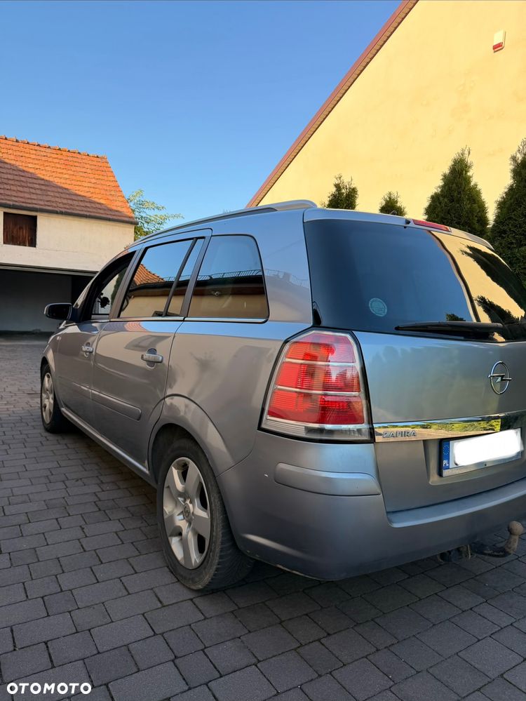 Opel Zafira - 4