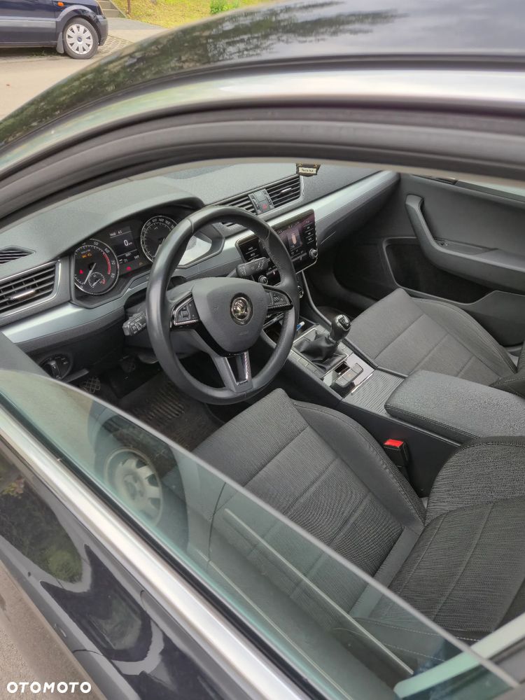 Skoda Superb 1.5 TSI ACT Ambition - 4