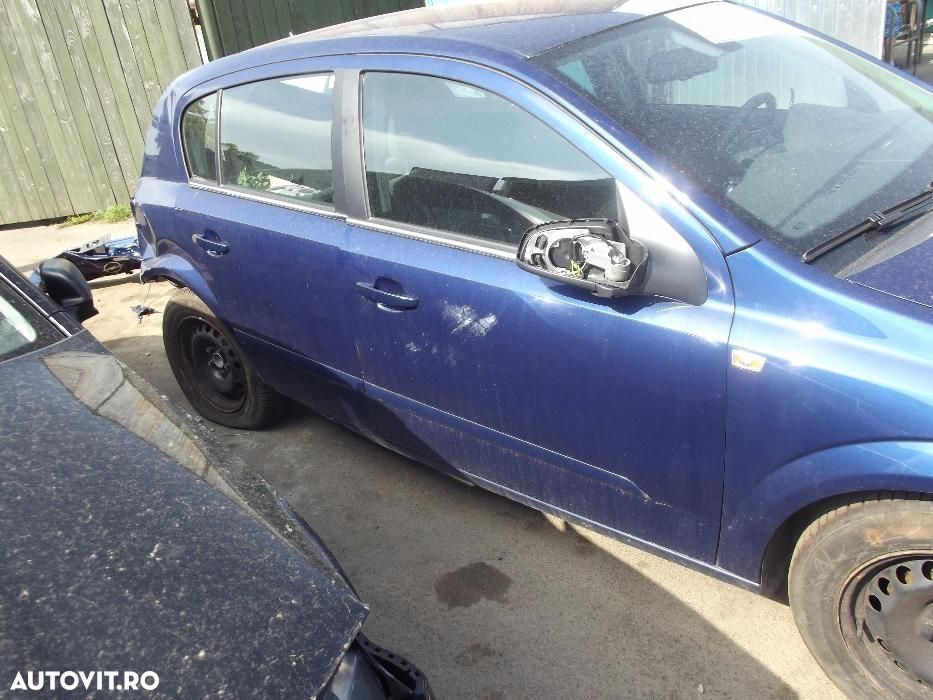 Usa Opel Astra H neagra usi Astra H negre combi dezmembrez astra H 1.3 - 4