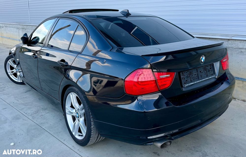 BMW Seria 3 320d DPF Aut. Edition Sport - 29