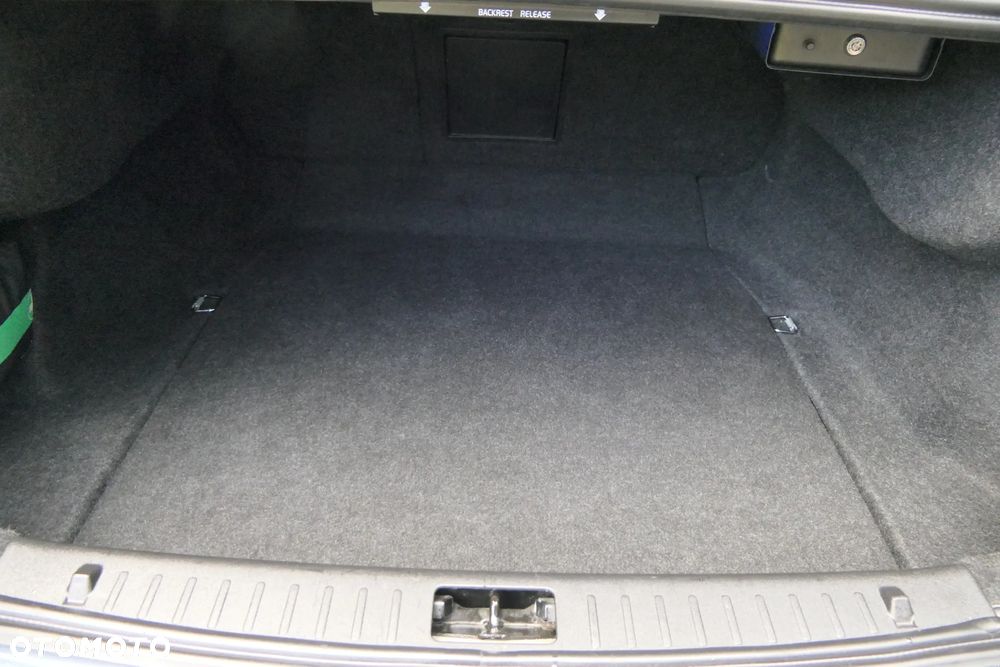 Volvo S60 D3 Drive-E Momentum - 34