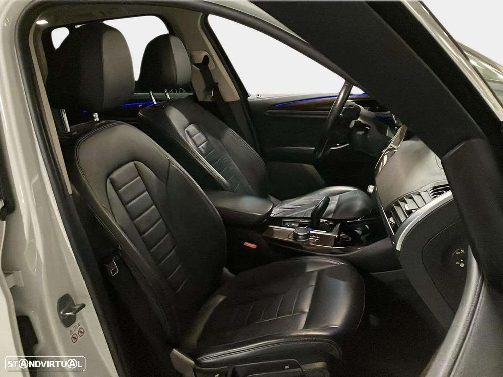 BMW X3 20 d xDrive - 13