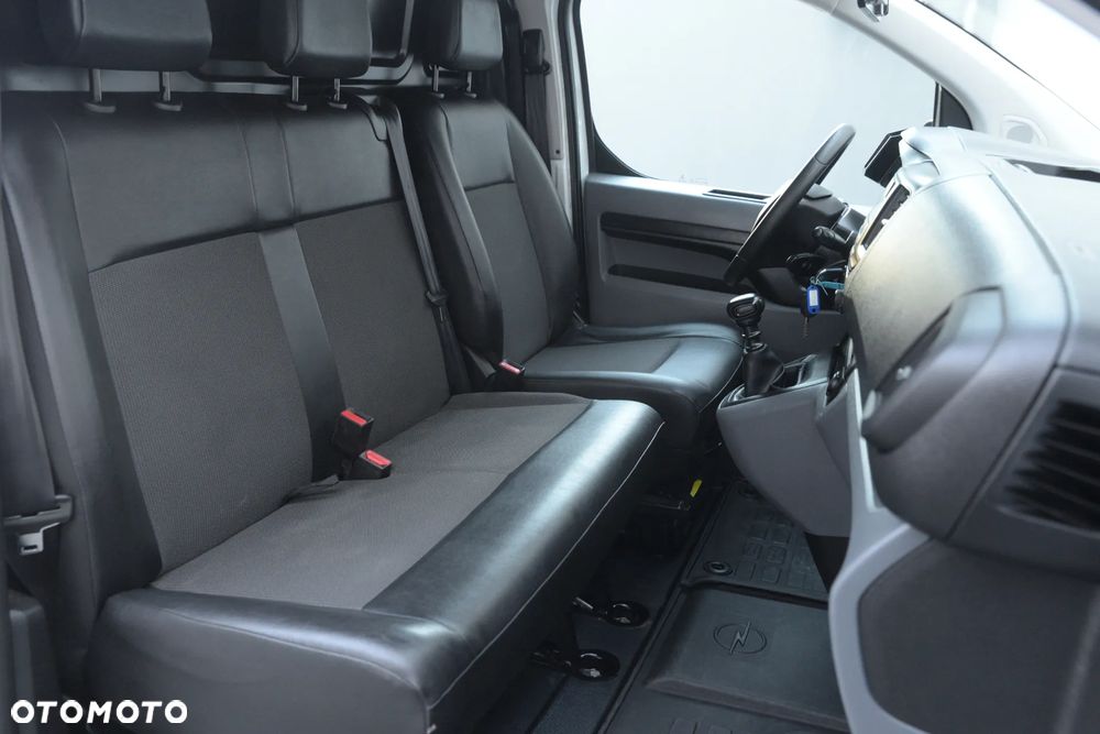 Opel Vivaro - 37