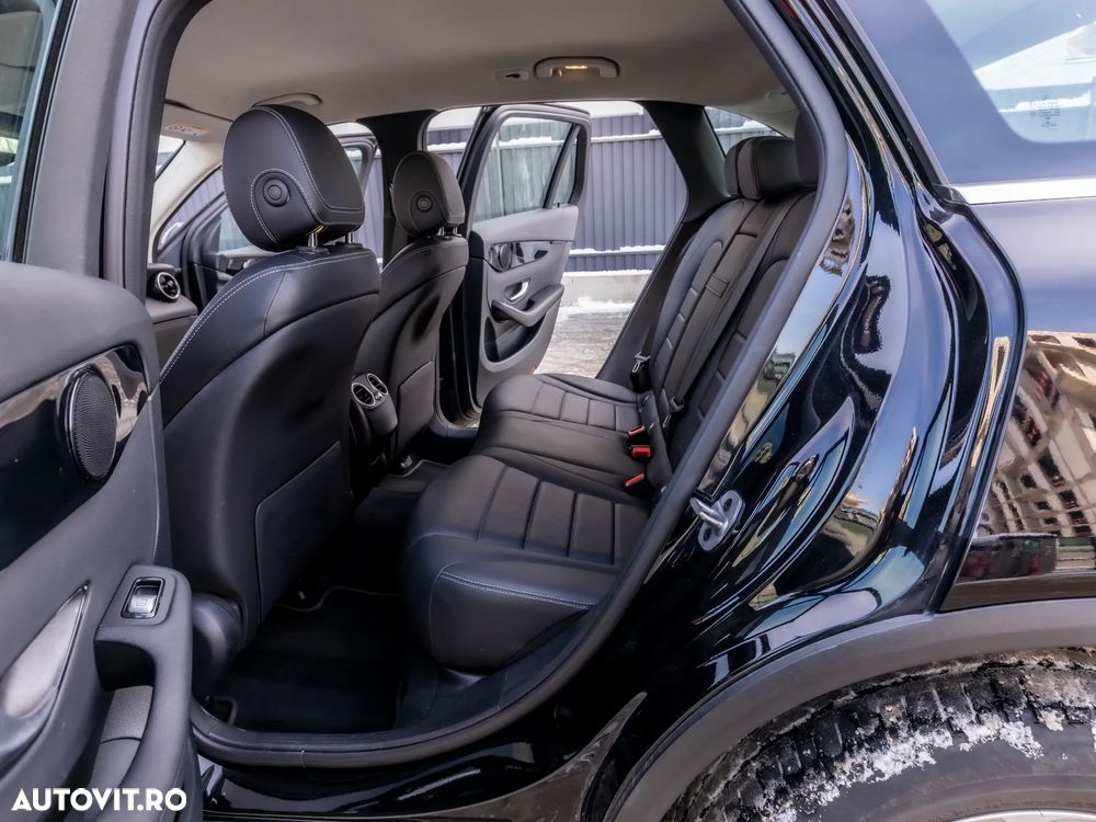 Mercedes-Benz GLC 300 de 4Matic 9G-TRONIC - 15