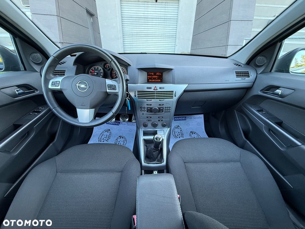 Opel Astra - 24