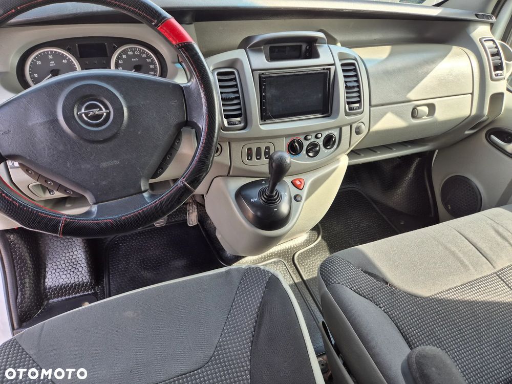 Opel VIVARO - 17
