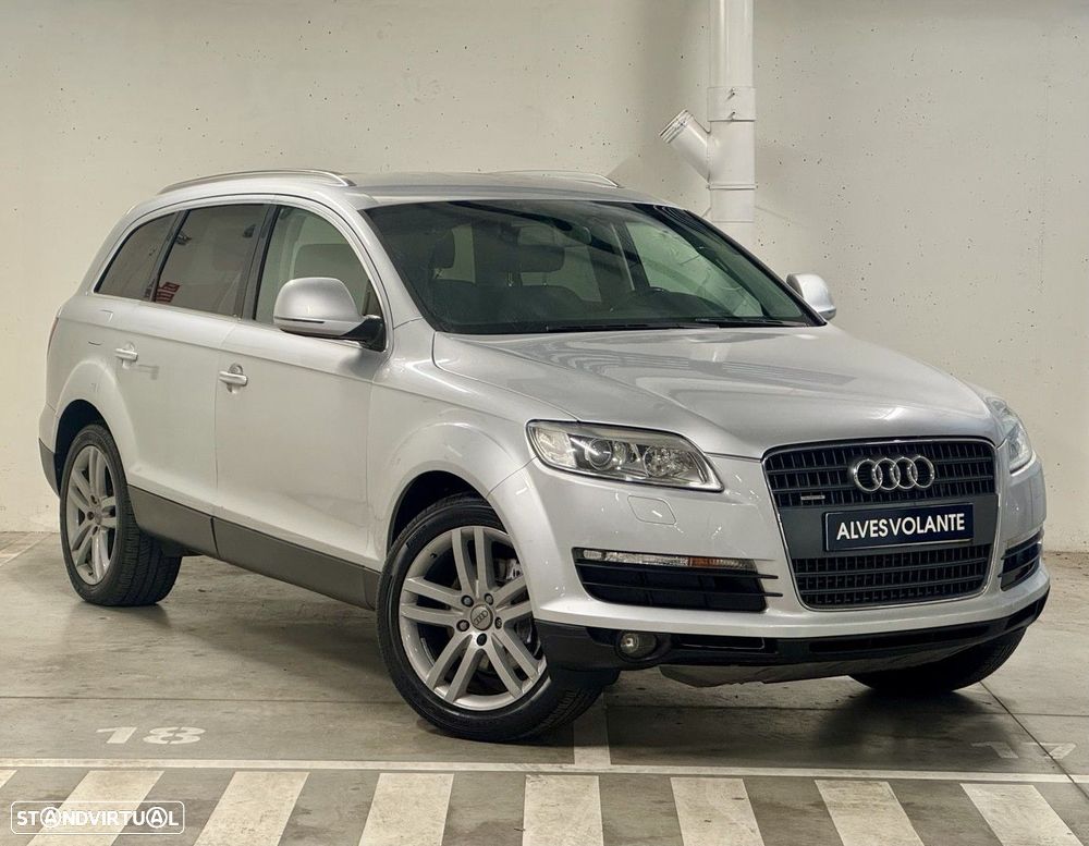 Audi Q7 2010 photo 3