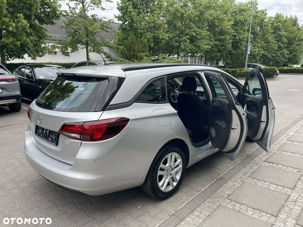 Opel Astra - 16