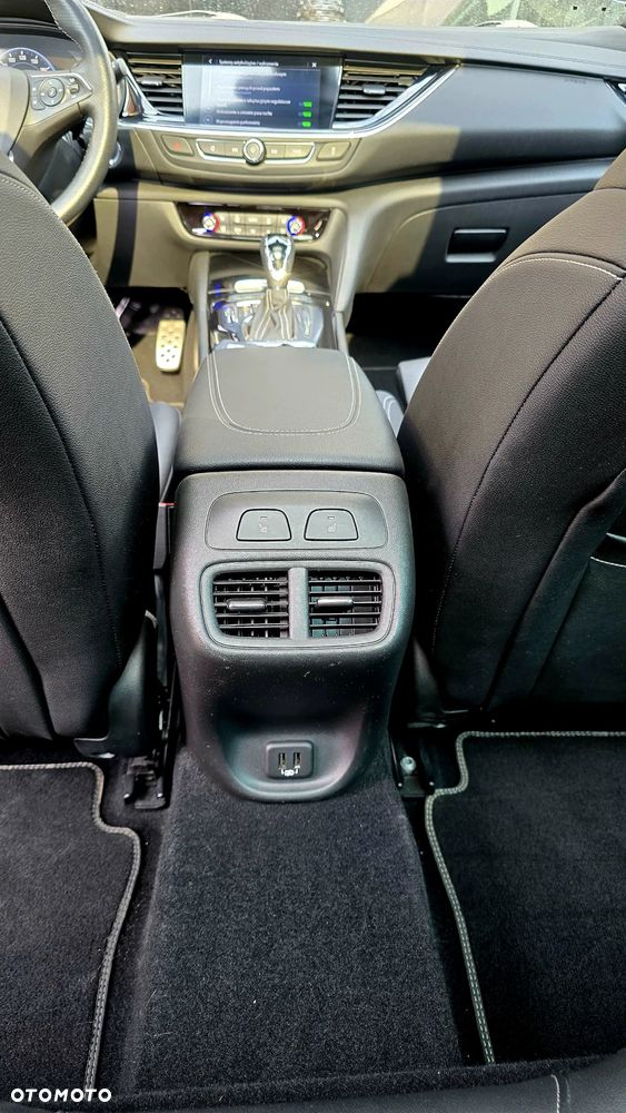 Opel Insignia 2.0 BiTurbo D 4x4 Automatik GSI - 37