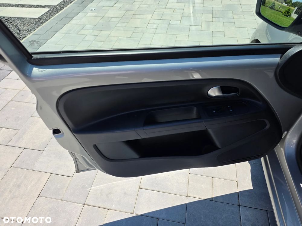 Volkswagen up! 1.0 move Perfectline - 14
