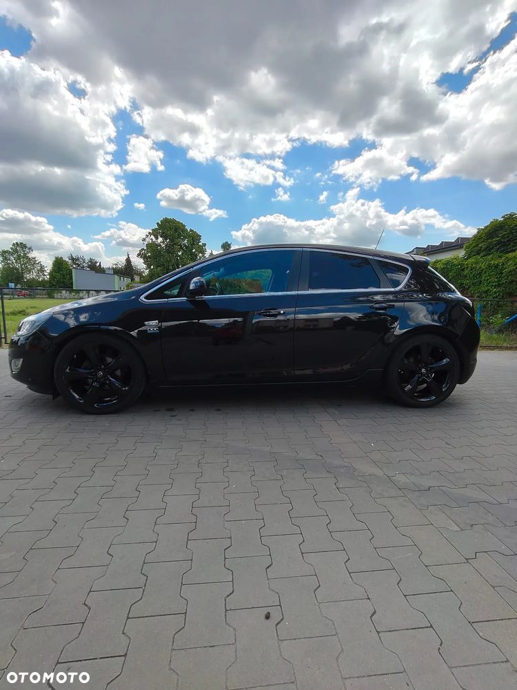 Opel Astra 1.4 Turbo Cosmo - 8
